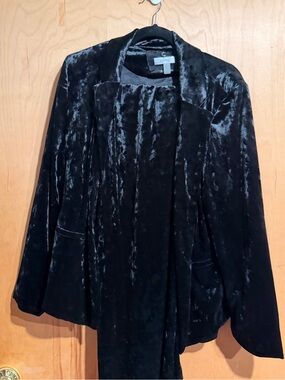 Cupio Black Velvet Open-Front with Pants